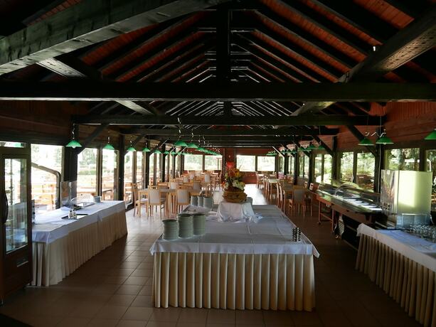 Imagen del bar/restaurante del Hotel Kamp Korana. Foto 17