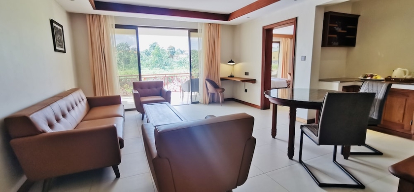 Imagen de la habitación del Hotel Kampala Nile Resort. Foto 11