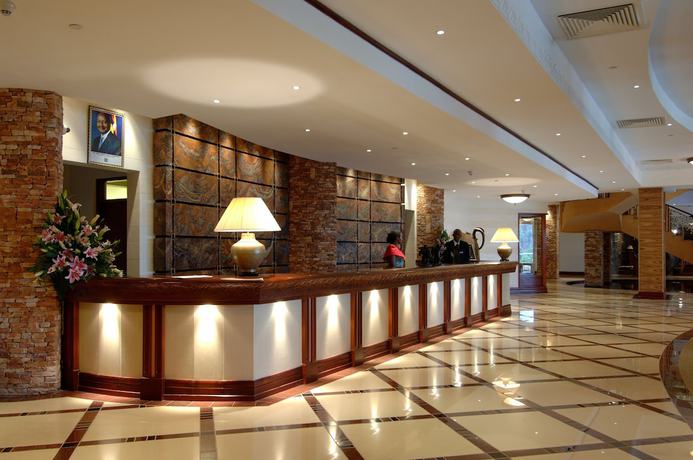 Imagen de los interiores del Hotel Kampala Serena. Foto 8