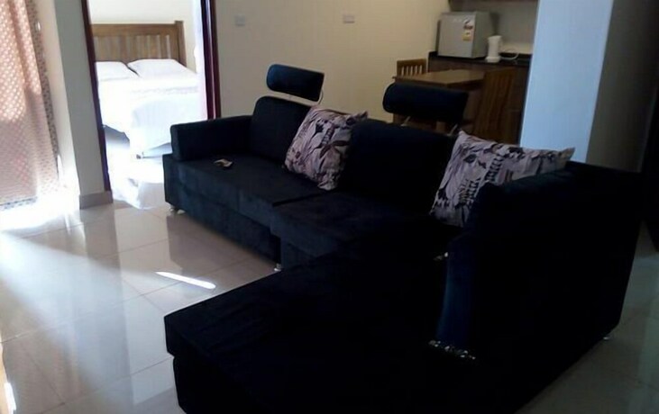 Imagen de la habitación del Hotel Kampala Suites. Foto 20