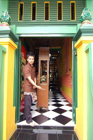 Imagen de los interiores del Hotel Kampoeng Djawa Guesthouse. Foto 3