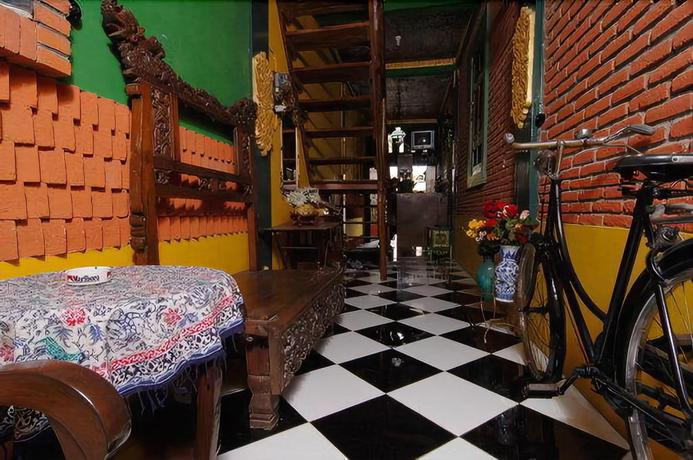 Imagen de los interiores del Hotel Kampoeng Djawa Guesthouse. Foto 5