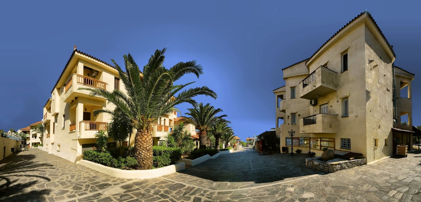 Imagen de los exteriores del Hotel Kampos Village. Foto 9