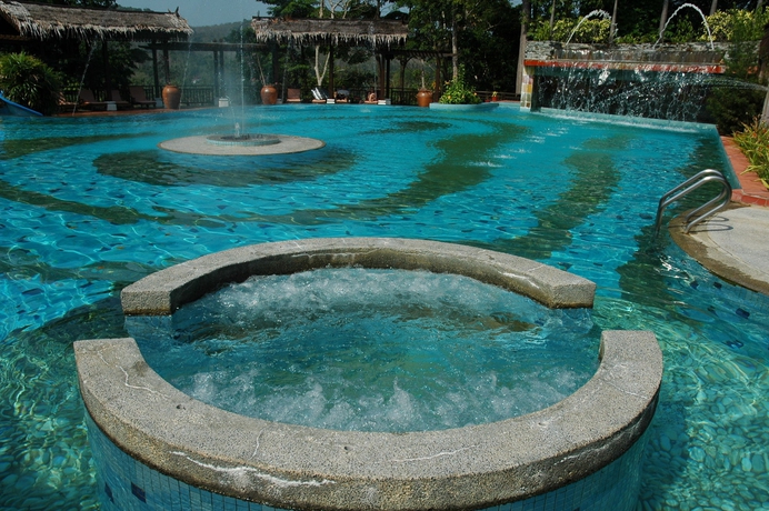 Imagen de la piscina del Hotel Kampung Tok Senik Resort. Foto 12