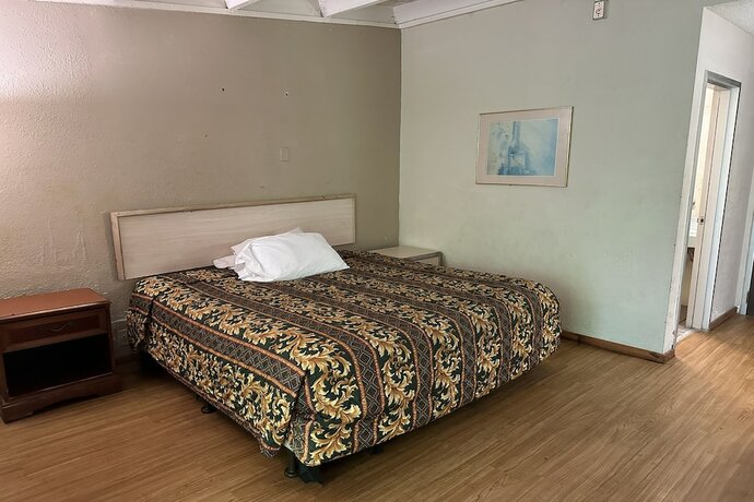 Imagen de la habitación del Hotel Kampus Inn By Oyo Gainesville - University Area. Foto 17