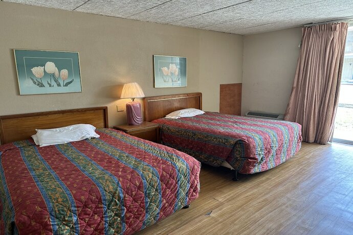 Imagen de la habitación del Hotel Kampus Inn By Oyo Gainesville - University Area. Foto 19