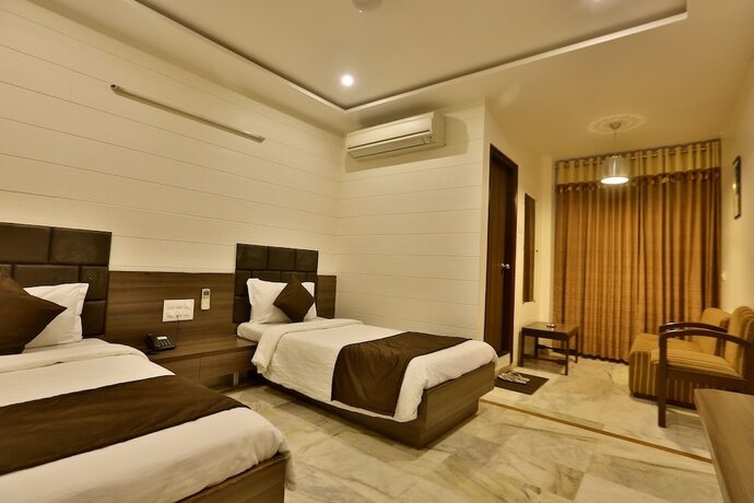 Imagen de la habitación del Hotel Kamran Palace. Foto 20