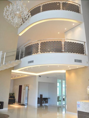 Imagen de los interiores del Hotel Kamur Plaza. Foto 16