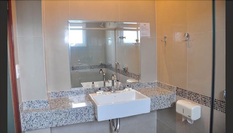 Imagen de la habitación del Hotel Kamur Plaza. Foto 11