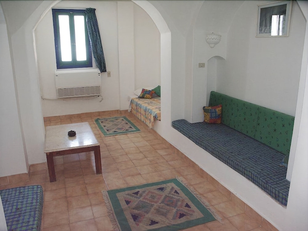 Imagen de la habitación del Hotel Kanabesh Village. Foto 8