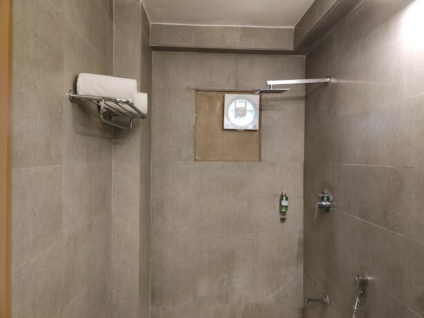 Imagen general del Hotel Kanak Beacon. Foto 14