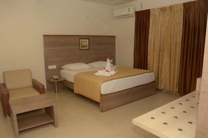 Imagen de la habitación del Hotel Kanakabhishegam. Foto 6