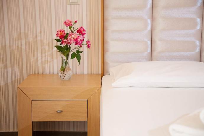 Imagen de la habitación del Hotel Kanali. Foto 4