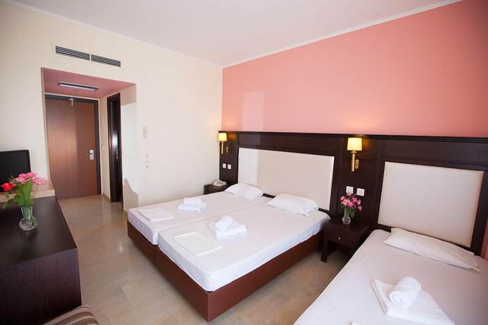 Imagen de la habitación del Hotel Kanali. Foto 11