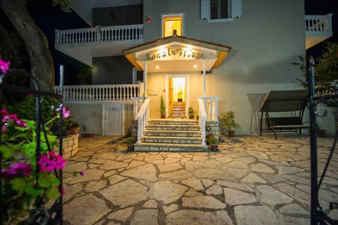 Imagen general del Hotel Kanali Village. Foto 10