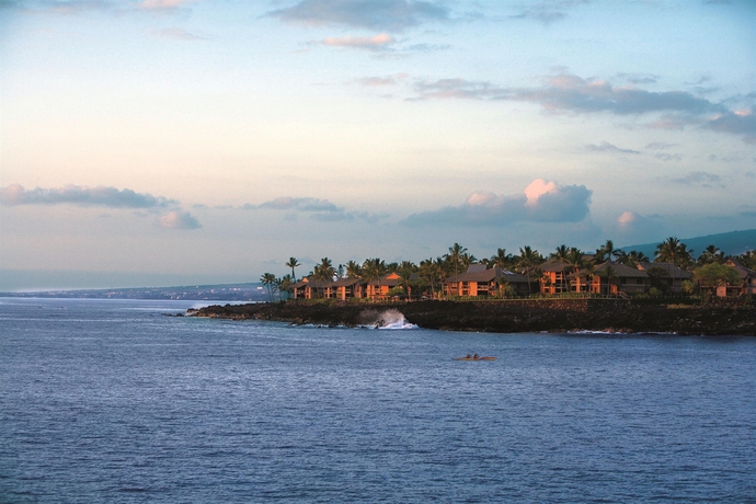 Imagen de los exteriores del Hotel Kanaloa At Kona By Outrigger. Foto 7