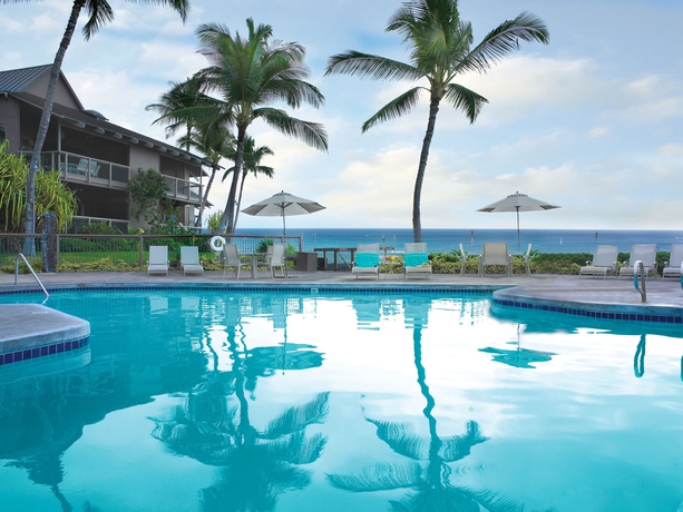 Imagen de la piscina del Hotel Kanaloa At Kona By Outrigger. Foto 16