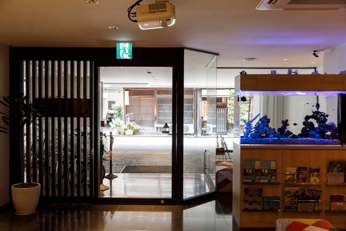 Imagen de los interiores del Hotel Kanazawa Station. Foto 12