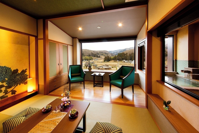 Imagen de la habitación del Hotel Kanazawa YuOnsen Hyakurakusou. Foto 6