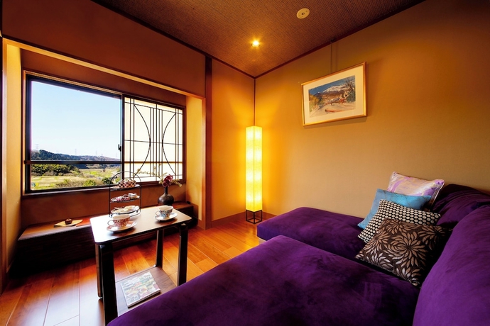 Imagen de la habitación del Hotel Kanazawa YuOnsen Hyakurakusou. Foto 10