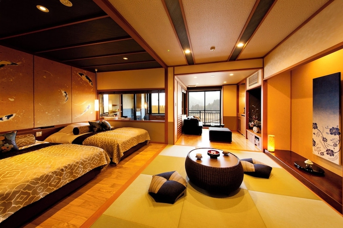 Imagen de la habitación del Hotel Kanazawa YuOnsen Hyakurakusou. Foto 12