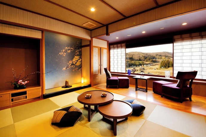 Imagen de la habitación del Hotel Kanazawa YuOnsen Hyakurakusou. Foto 13