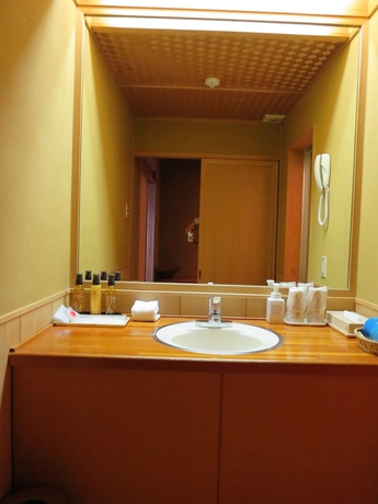 Imagen de la habitación del Hotel Kanbayashi Senjukaku. Foto 8