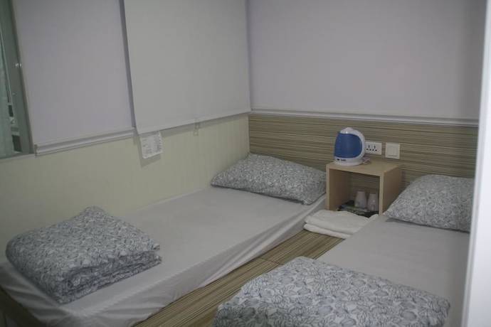 Imagen de la habitación del Hotel KandB Hostel. Foto 2