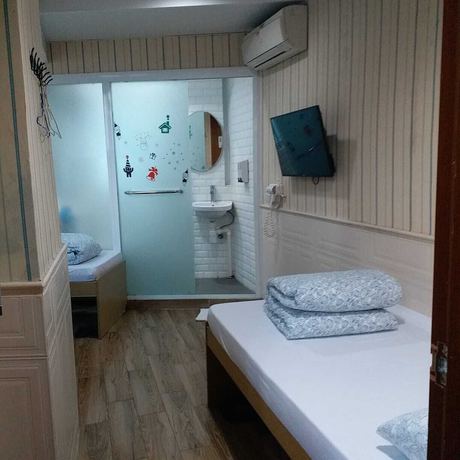 Imagen de la habitación del Hotel KandB Hostel. Foto 5