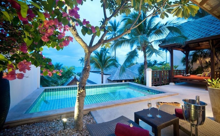 Imagen de la piscina del Hotel Kanda Residences Pool Villas. Foto 15