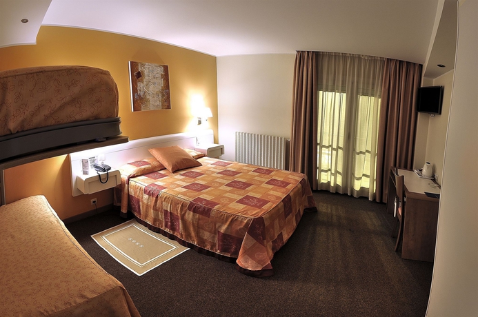 Imagen de la habitación del Hotel Kandahar. Foto 5