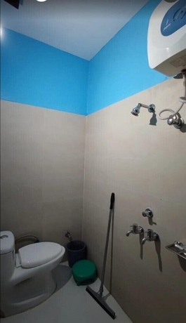 Imagen de la habitación del Hotel Kandari Guest House. Foto 10
