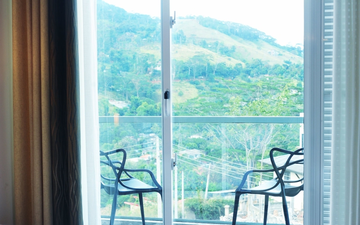 Imagen de la habitación del Hotel Kandy Skyloft. Foto 8