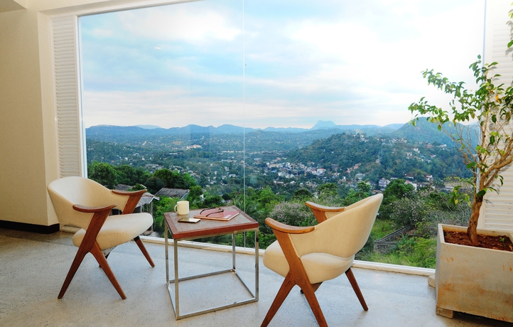 Imagen de los interiores del Hotel Kandy Skyloft. Foto 19
