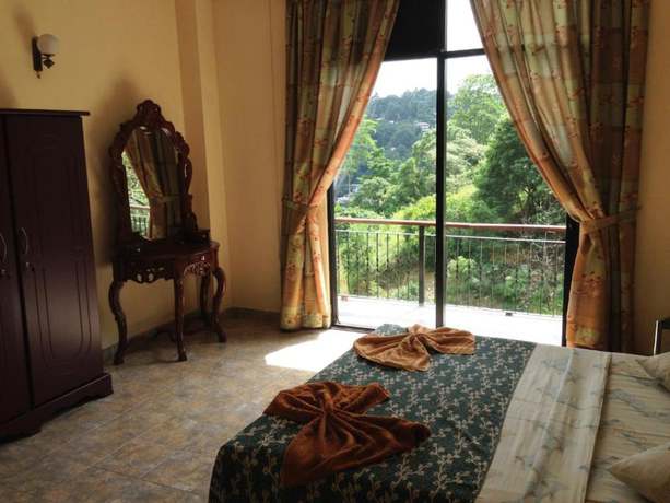 Imagen de la habitación del Hotel Kandy View. Foto 13