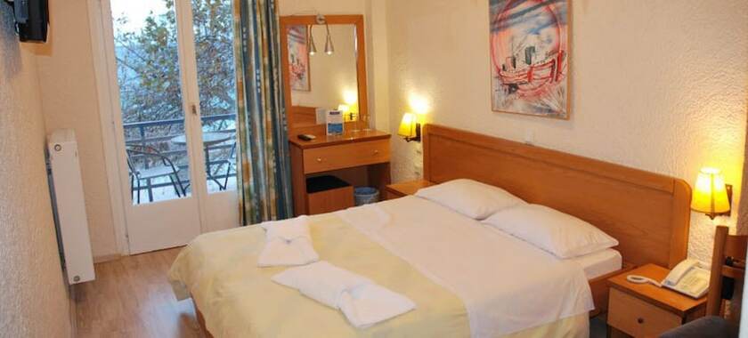 Imagen de la habitación del Hotel Kanelli Beach, Aigialeia. Foto 20