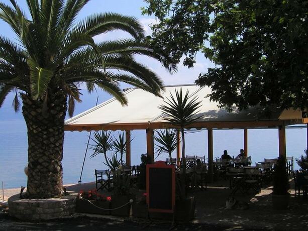 Imagen general del Hotel Kanelli Beach, Aigialeia. Foto 8