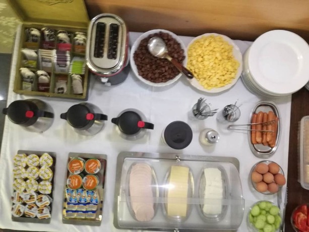 Imagen del bar/restaurante del Hotel Kanet. Foto 12