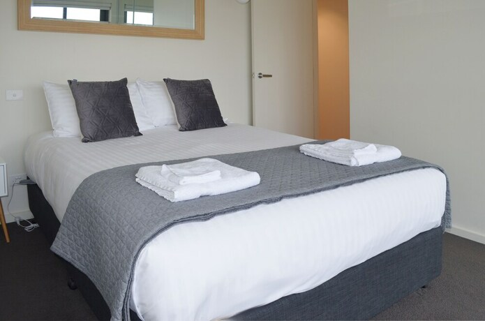 Imagen de la habitación del Hotel Kangaroo Bay Apartments. Foto 15