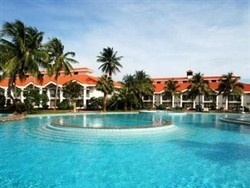 Imagen de la piscina del Hotel Kangle Garden Resort Wanning. Foto 9