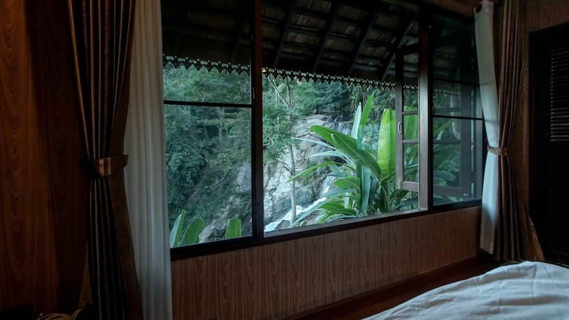 Imagen de la habitación del Hotel Kangsadarn Resort and Waterfall. Foto 13