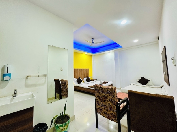 Imagen de la habitación del Hotel Kanha Gold. Foto 10
