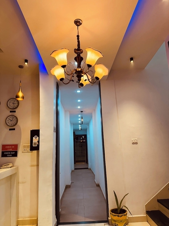 Imagen de los interiores del Hotel Kanha Gold. Foto 15
