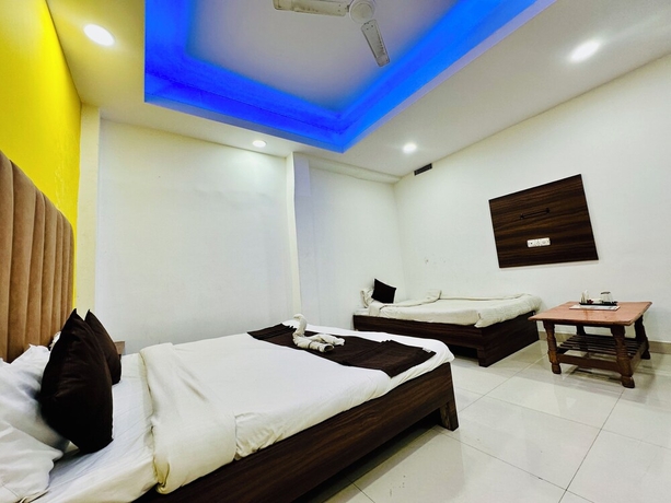 Imagen de la habitación del Hotel Kanha Gold. Foto 13