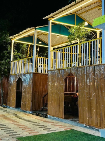 Imagen de los exteriores del Hotel Kanha Green. Foto 10