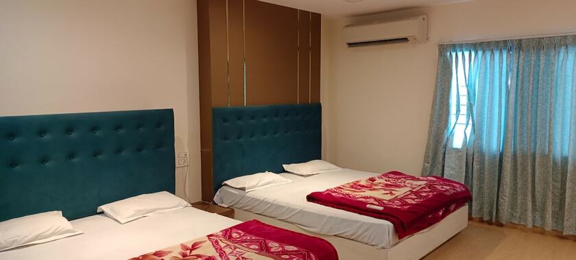 Imagen de la habitación del Hotel Kanha Ujjain. Foto 12