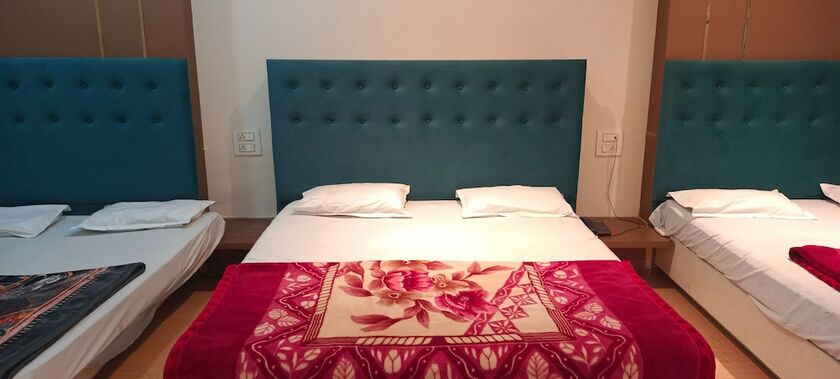 Imagen de la habitación del Hotel Kanha Ujjain. Foto 15