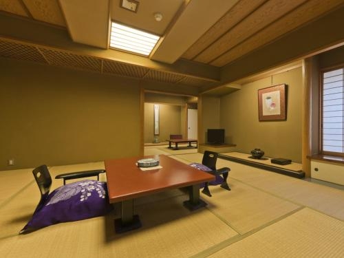 Imagen de la habitación del Hotel Kan-ichi. Foto 8