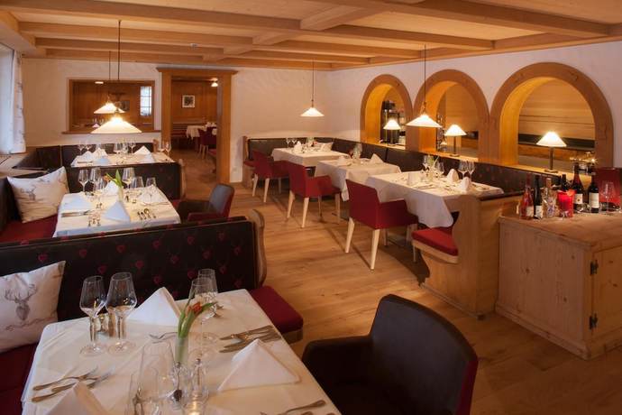 Imagen del bar/restaurante del Hotel Kanisfluh. Foto 8