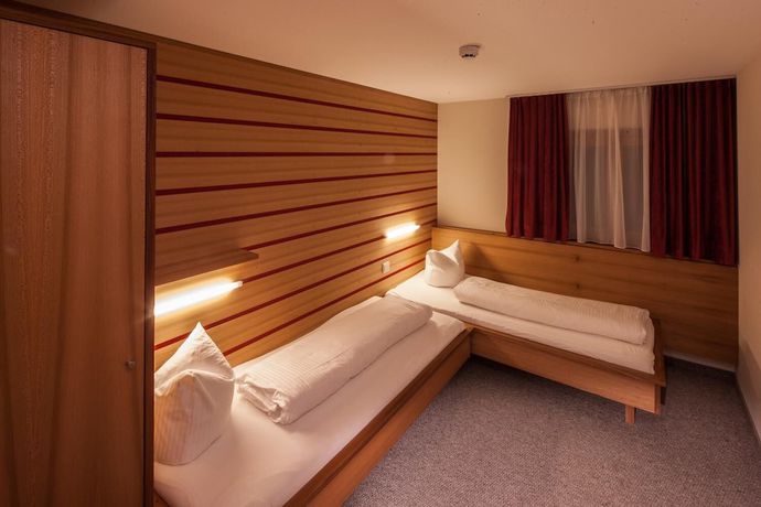 Imagen de la habitación del Hotel Kanisfluh. Foto 19
